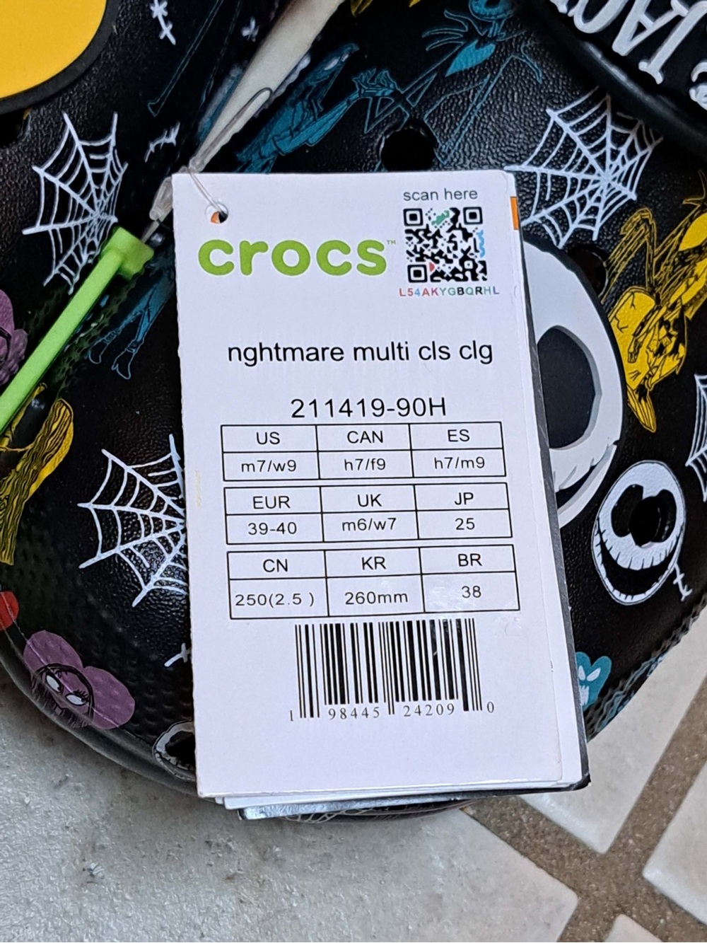 Crocs - Disney "The Nightmare Before Christmas" Classic Crocs - Women's size 9 - Picture 5 of 9